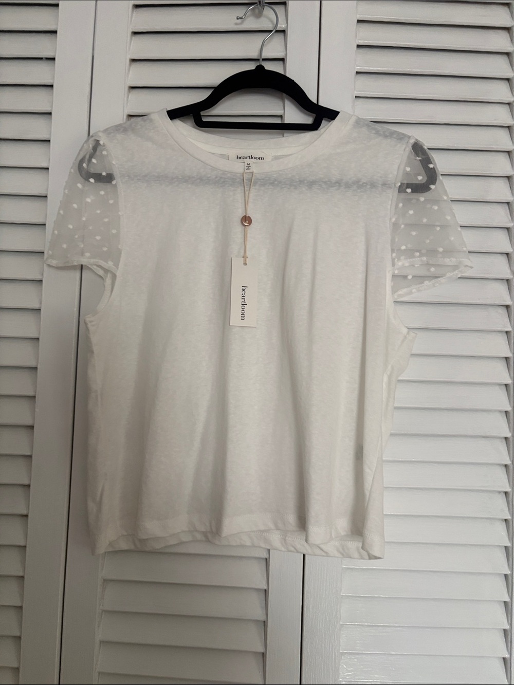 Heartloom White Dot Sleeve Short Sleeve Tee